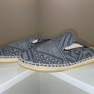 DOLCE VITA NEW WITHOUT TAGS Pattern Printed Cotton Mule/Slip on Sandal - Size 6.